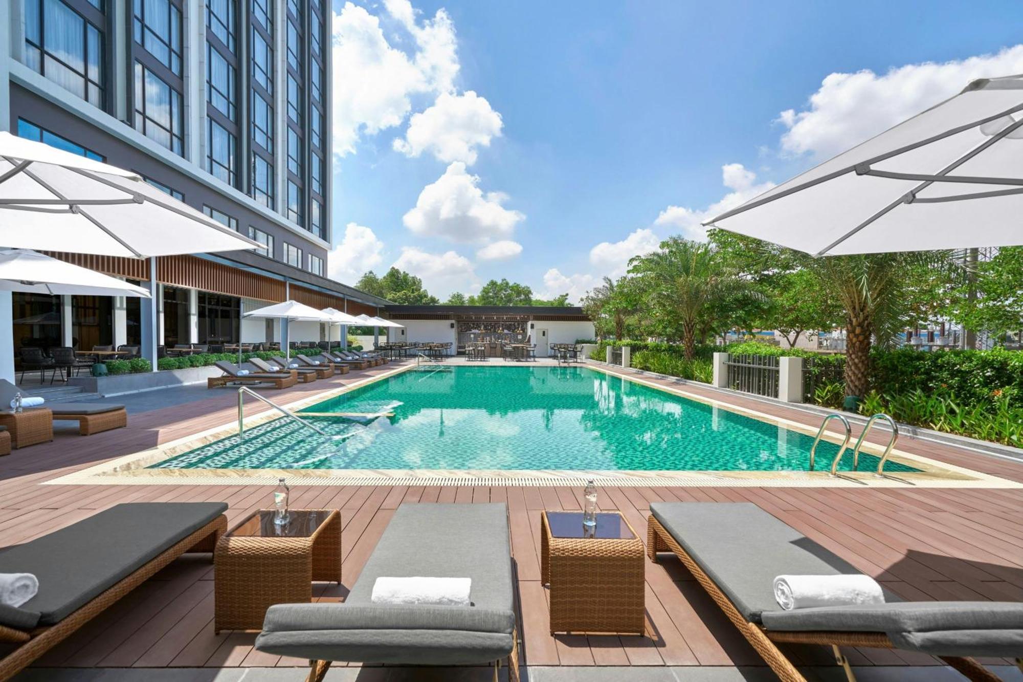 Fairfield By Marriott South Binh Duong Hotel Thuan An Exterior photo